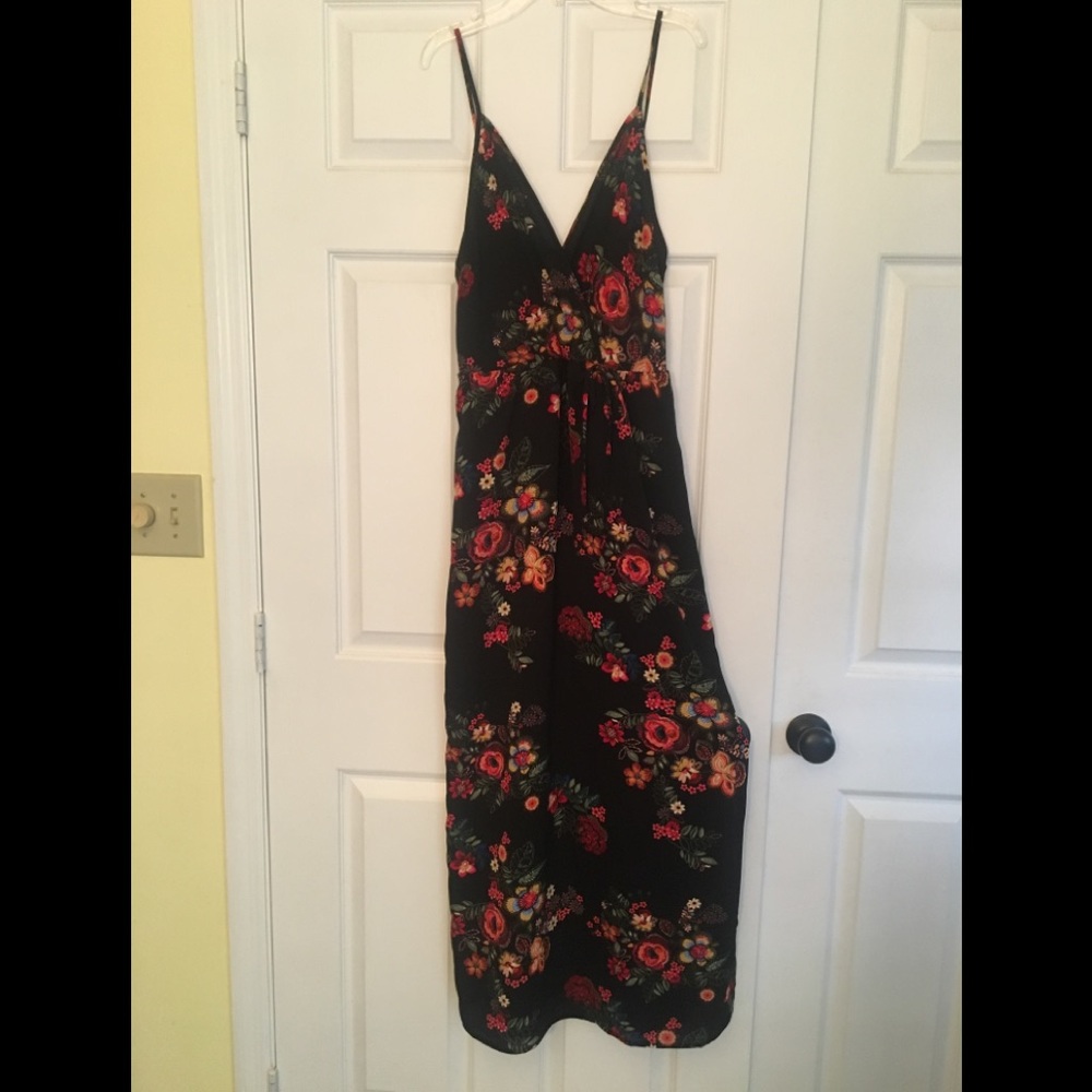 Beautiful floral maxi dress with side slit.